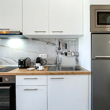 Ethra T Apartman *